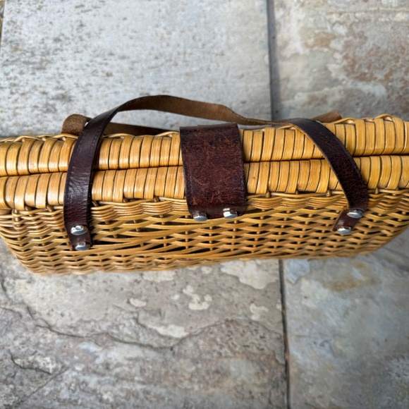 Vintage 1950's-60's Small Medium Wicker and Leather Handbag Purse Handles 13”X7” - Picture 4 of 14